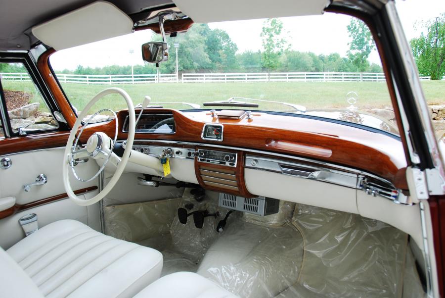  Mercedes-Benz 220 SE Cabriolet 1959 года  (фото 3 из 7)
